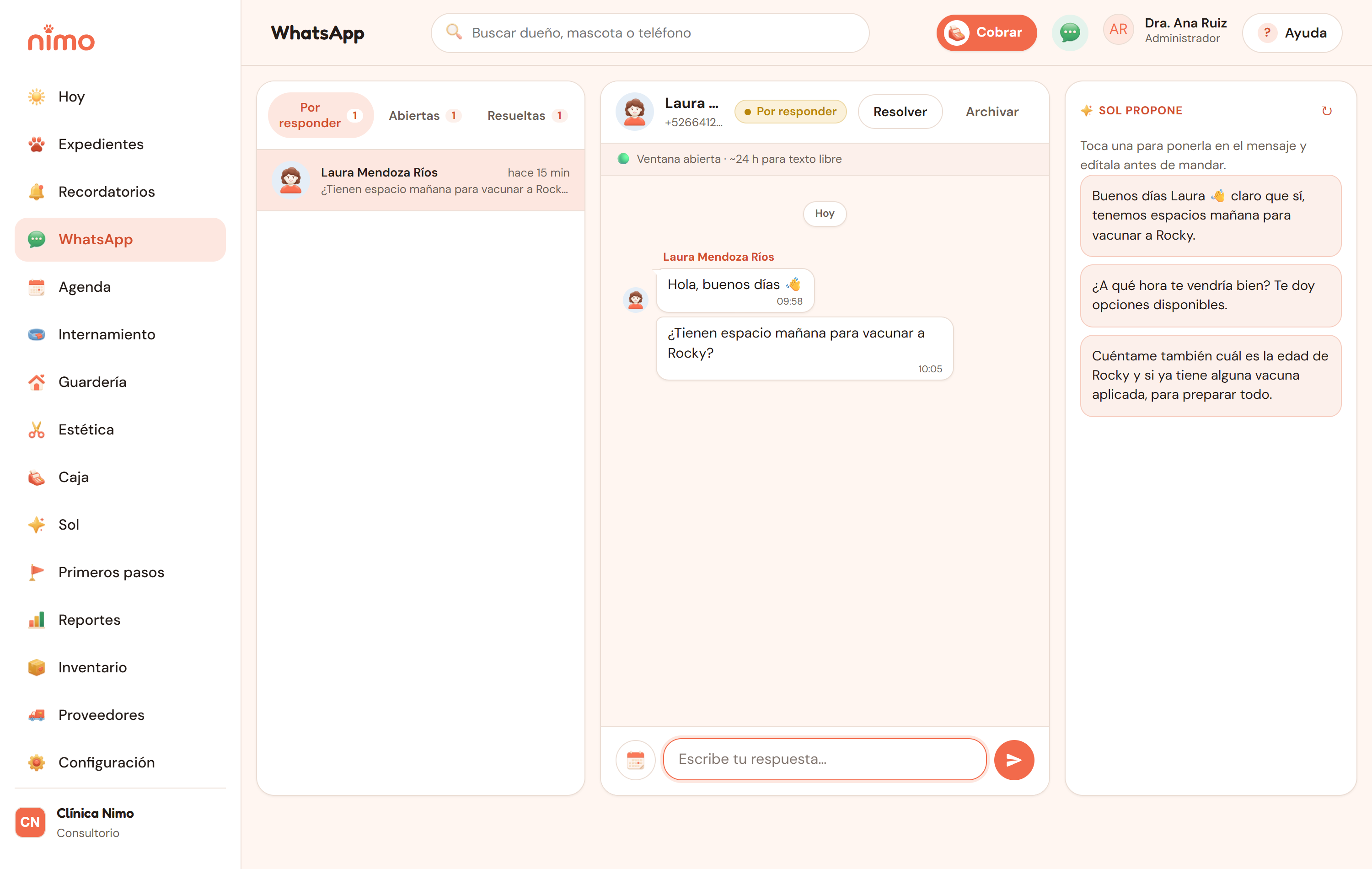 Bandeja de WhatsApp de Nimo con una conversación y las respuestas que propone Sol